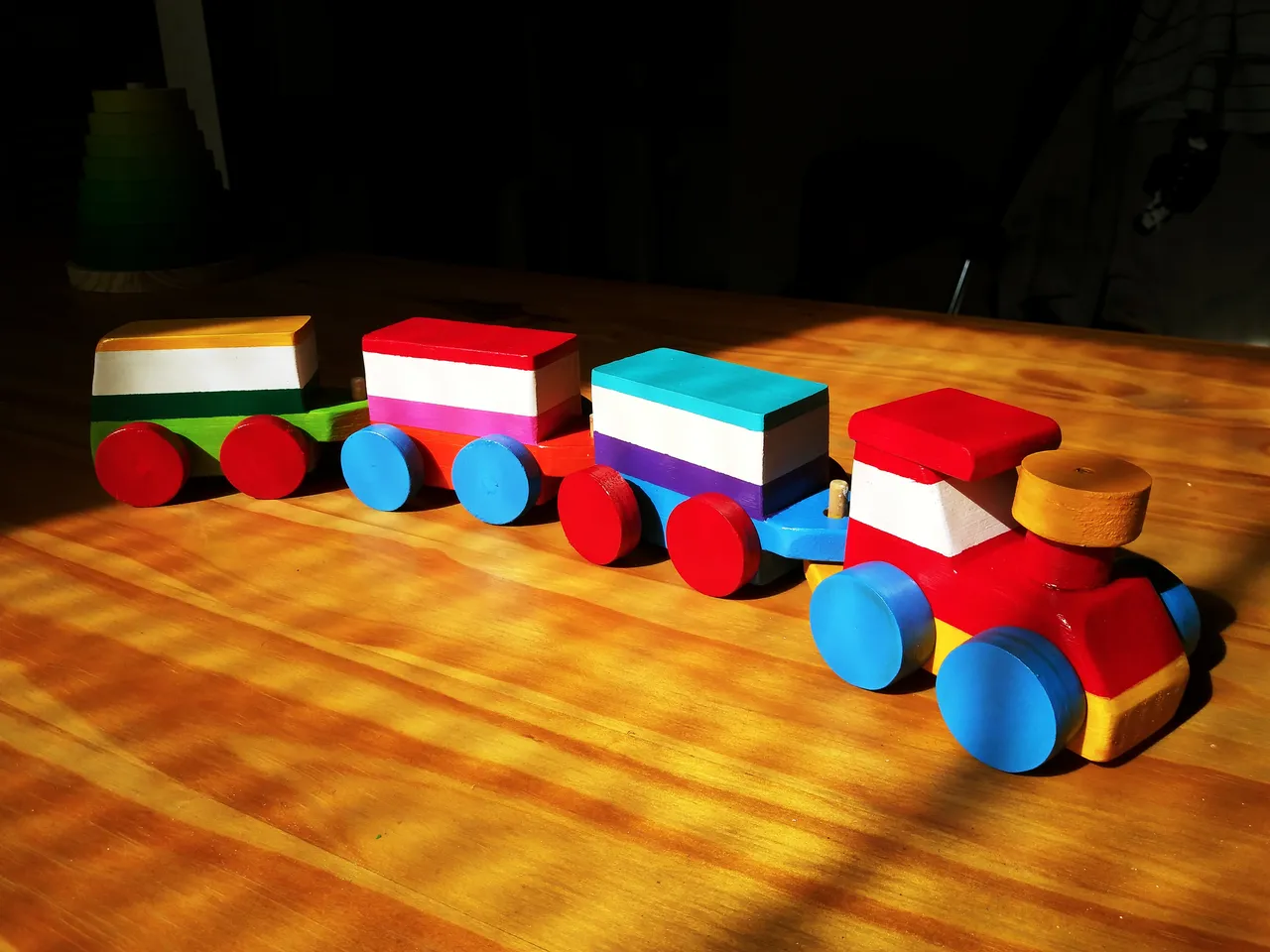 Tren de madera